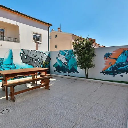 Hostel Next Level Surf Camp Peniche