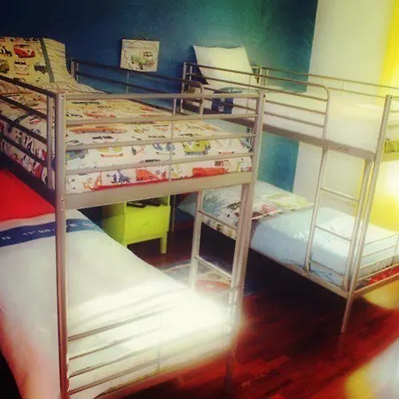 Hostel Next Level Surf Camp *