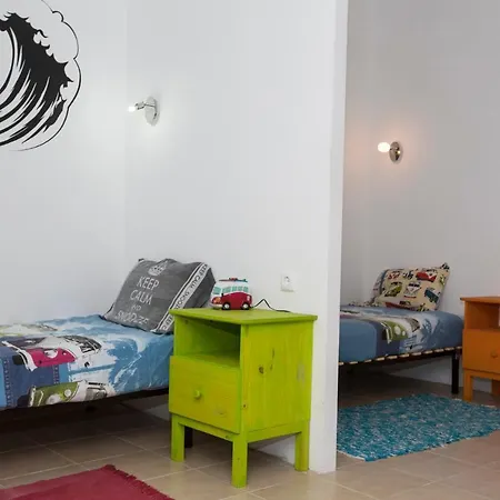 Hostel Next Level Surf Camp *