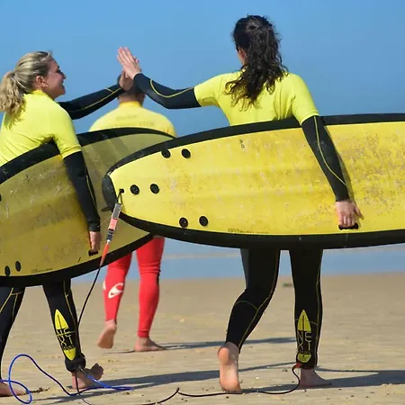 Hostel Next Level Surf Camp